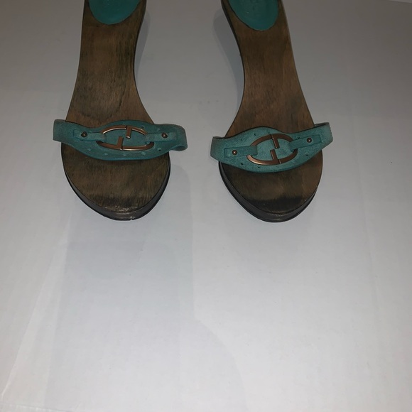 Gucci Sandals - Picture 2 of 4